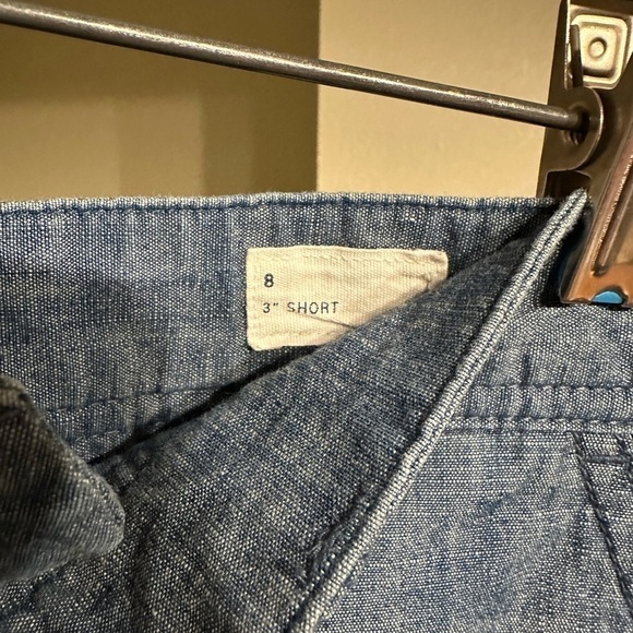 Gap Denim 3” Short Size 8 - Picture 3 of 5